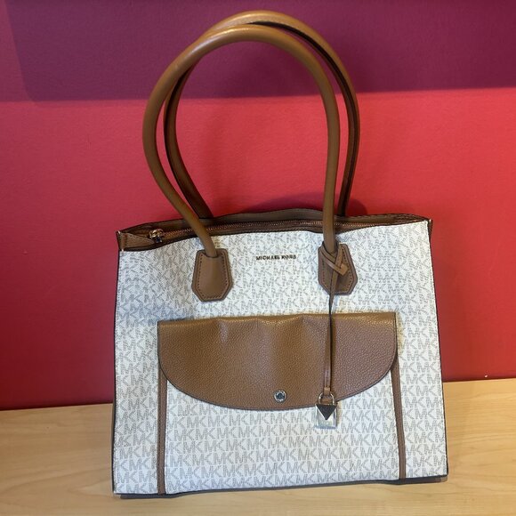 KORS Michael Kors Handbags - KORS Michael Kors White and Brown Shoulder Bag